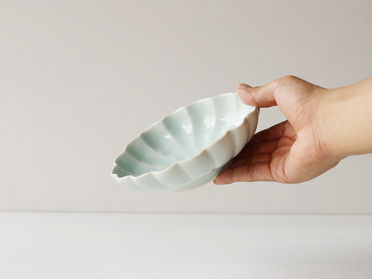 瑠璃釉/青磁 菊型 浅鉢 波佐見焼