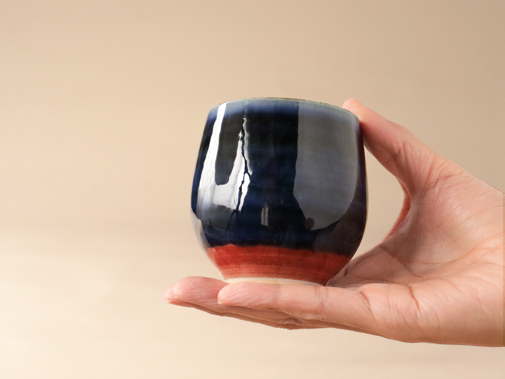 安南 ゴス巻 / 太十草 湯呑み 波佐見焼