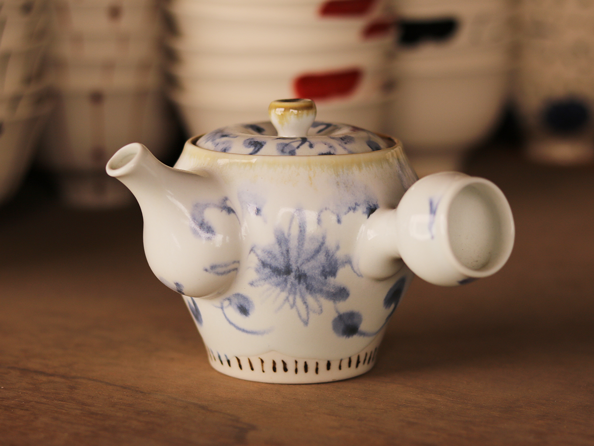 ワラ灰 唐草 急須 波佐見焼