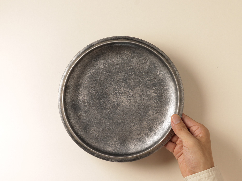 銀サビ プラチナたたき 7寸渕反皿 三川内焼