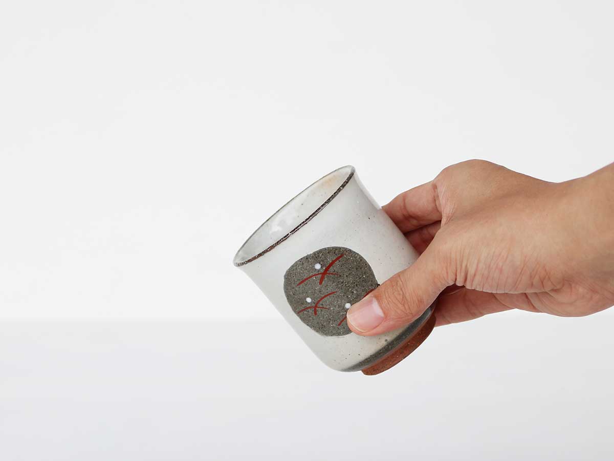 【デッドストック】 倉庫から発掘した素朴な湯呑 波佐見焼（粉引丸紋小コップ小）