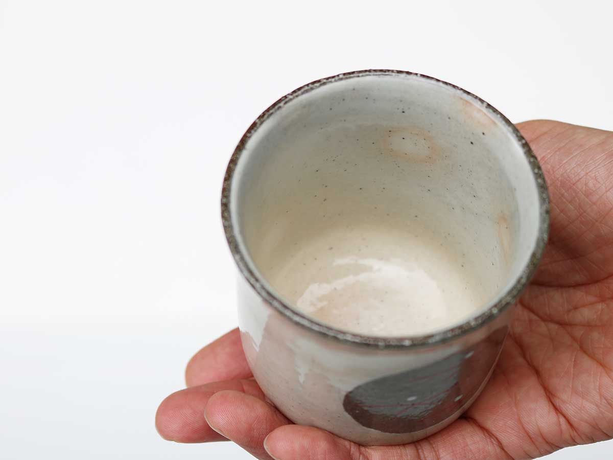 【デッドストック】 倉庫から発掘した素朴な湯呑 波佐見焼（粉引丸紋小コップ小）