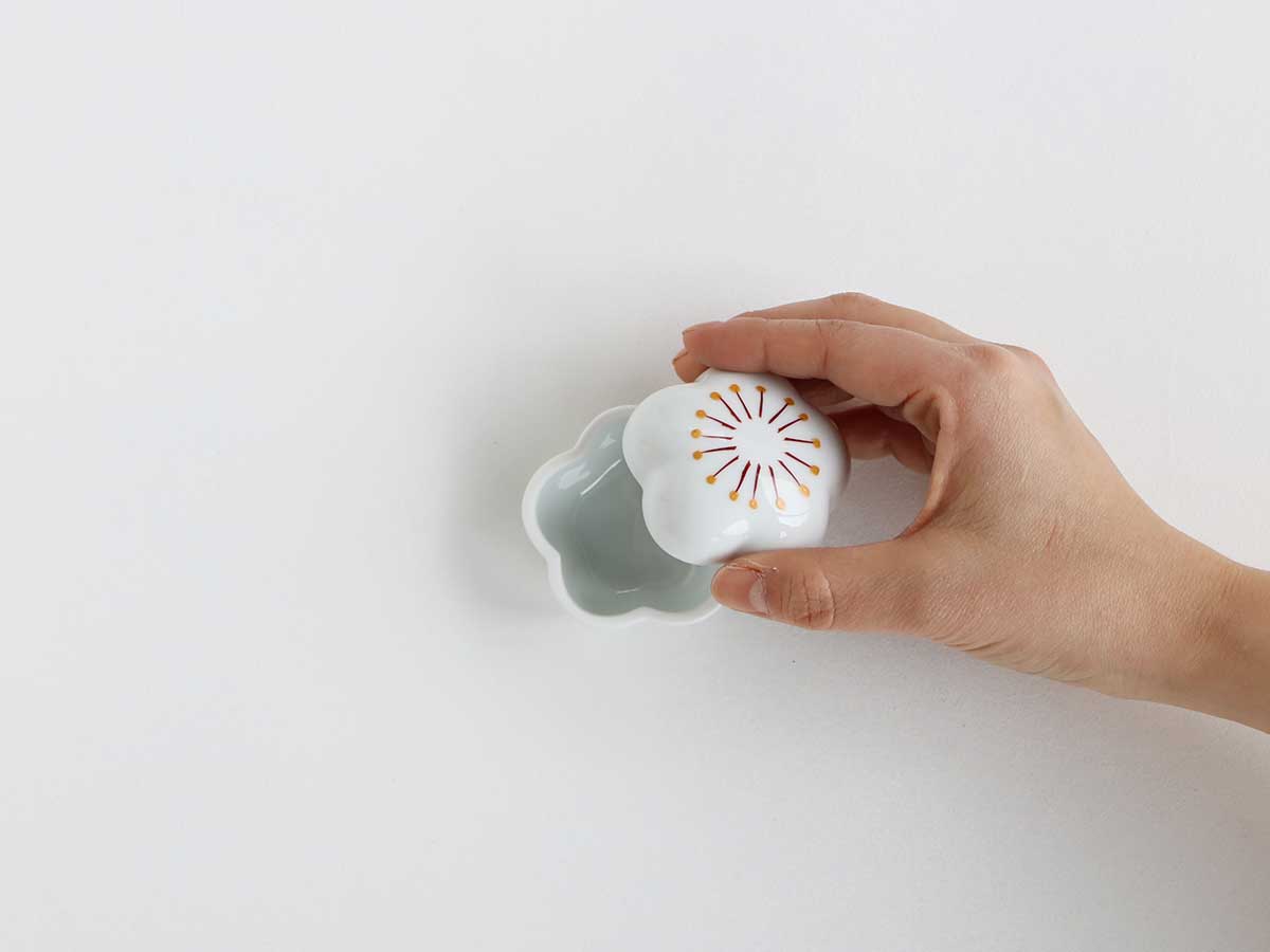 梅 蓋物 有田焼