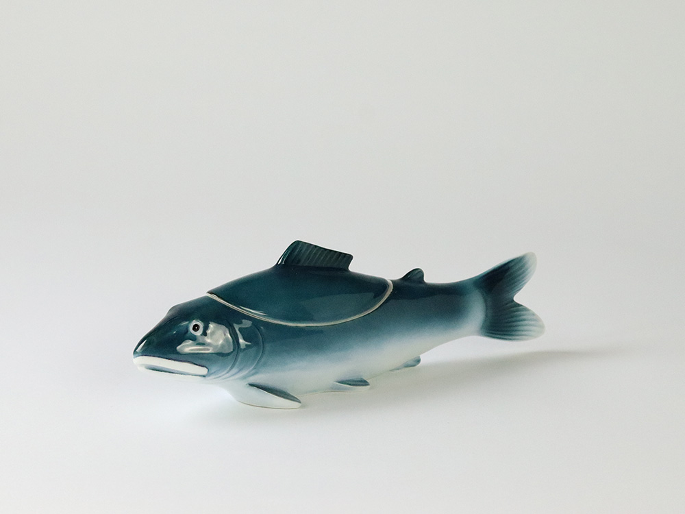 デッドストック 魚 蓋物 有田焼