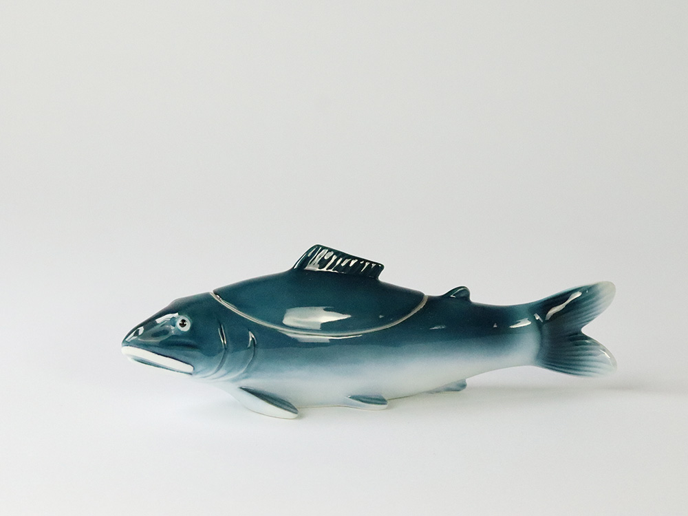 デッドストック 魚 蓋物 有田焼