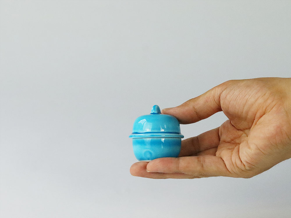 デッドストック 鈴型 蓋物 有田焼