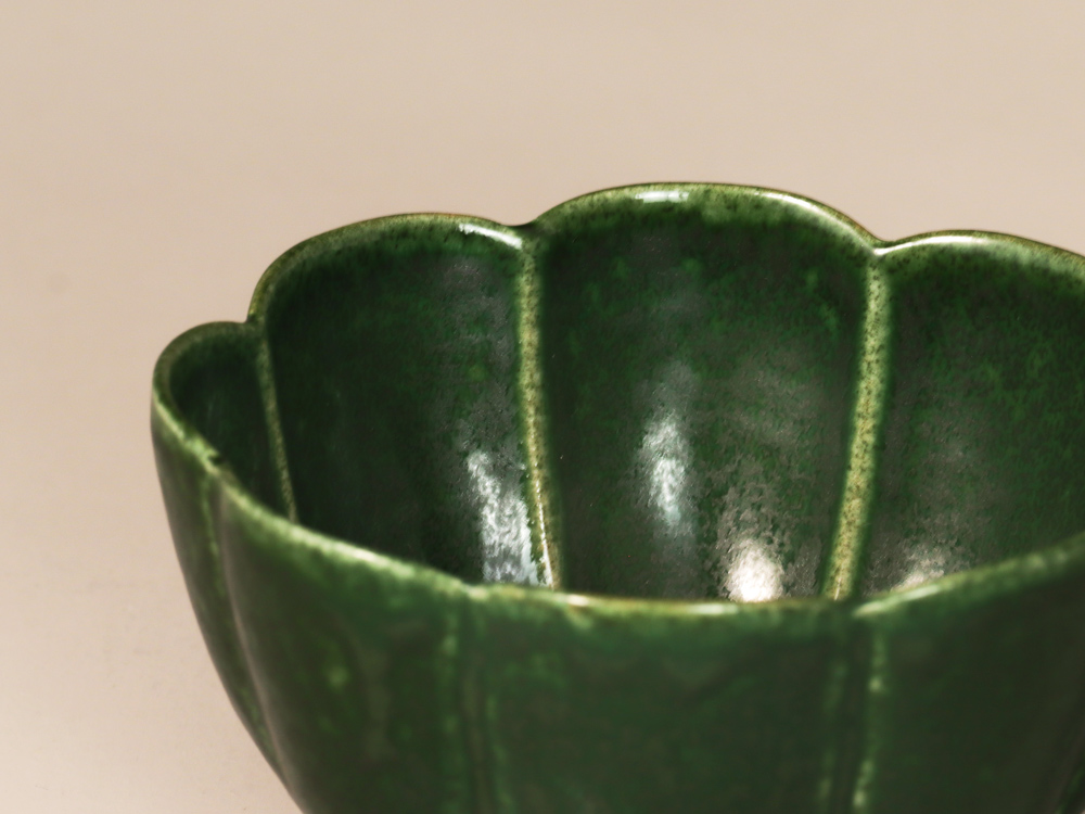 深緑釉 花弁小鉢 有田焼