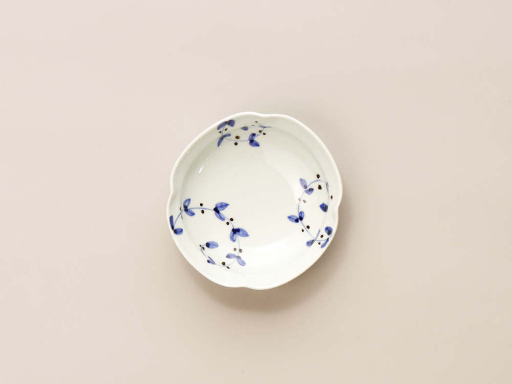 サビ唐草リーフ 四方なぶり小鉢 有田焼