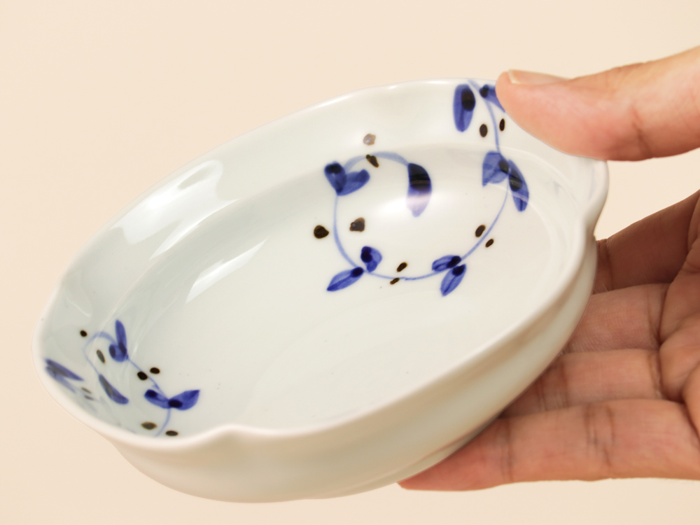 サビ唐草リーフ 四方なぶり小鉢 有田焼