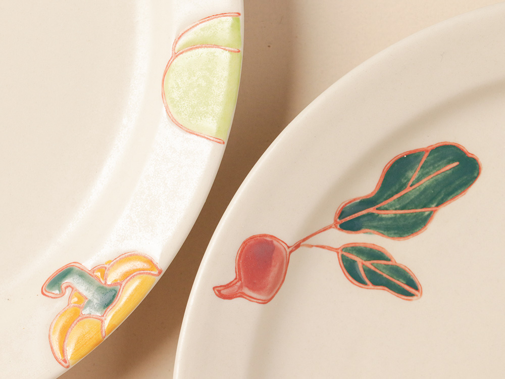 パプリカ/ ラディッシュ ラウンドプレート 中 波佐見焼