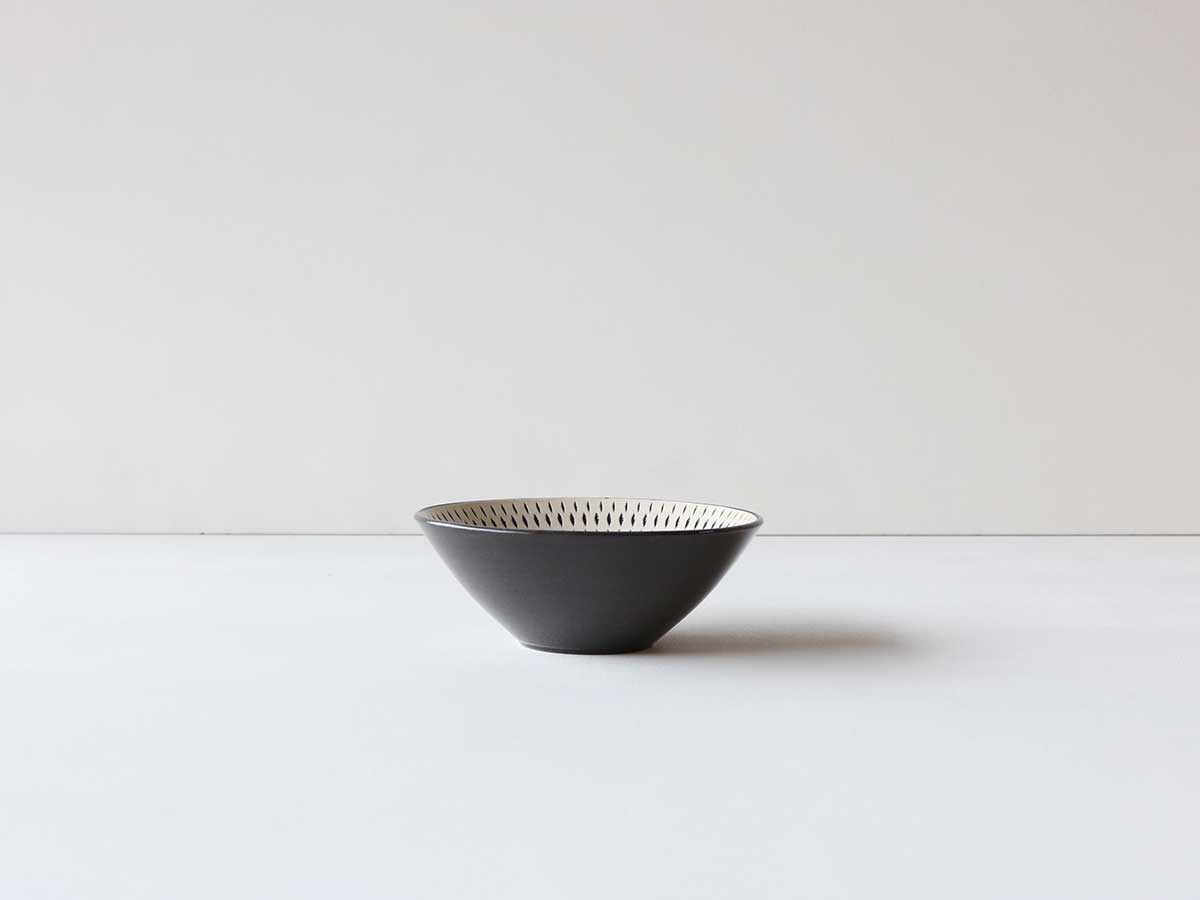 黒陶 飛びかんな 反り鉢 小 波佐見焼