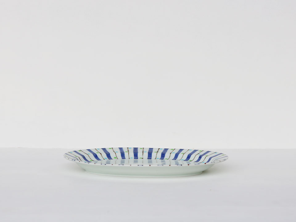 染錦 濃十草 楕円プレート小 有田焼