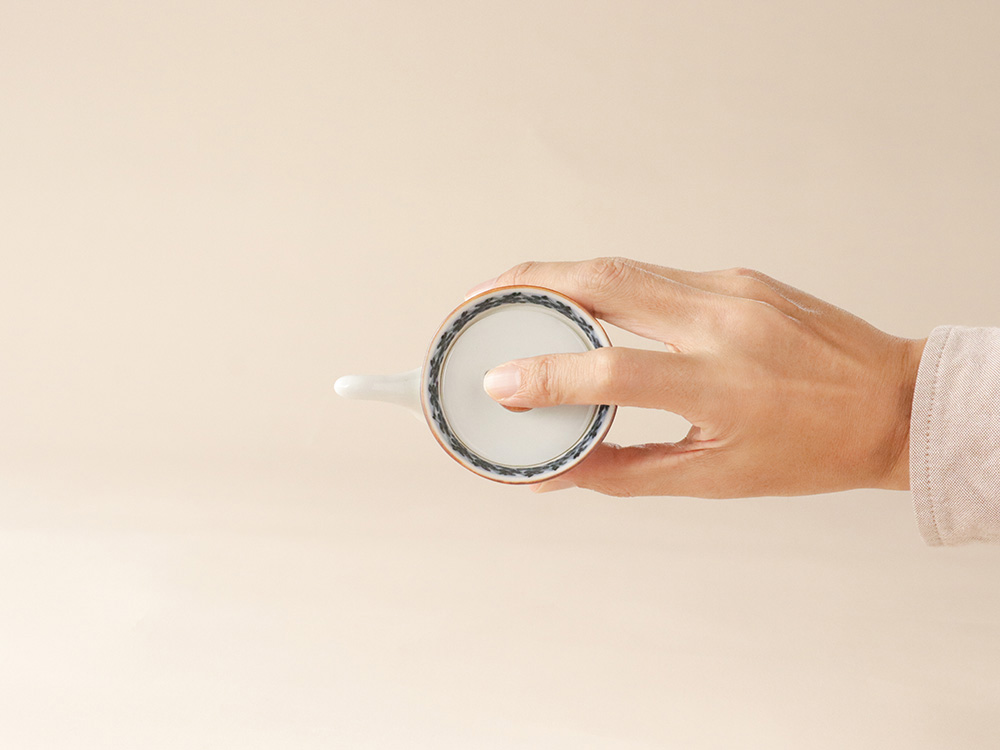 渕地紋 醤油さし 肥前吉田焼