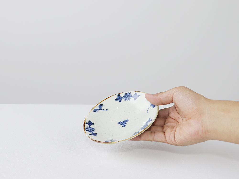 フチサビ 古染花4寸皿 波佐見焼