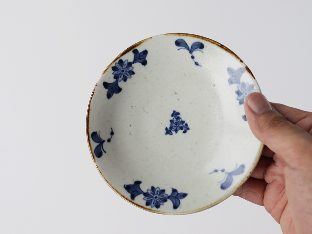 フチサビ 古染花4寸皿 波佐見焼