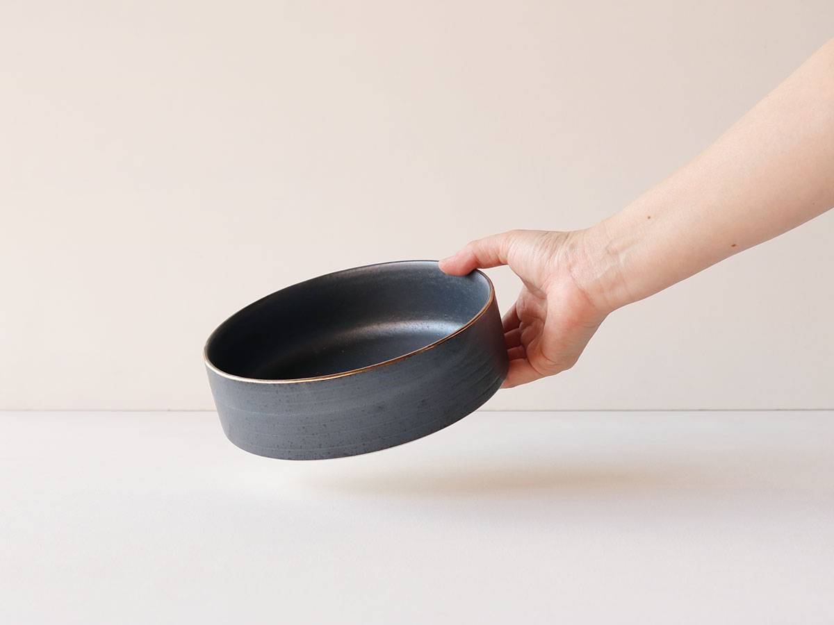フチ艶金 18cm 深々肉皿 有田焼