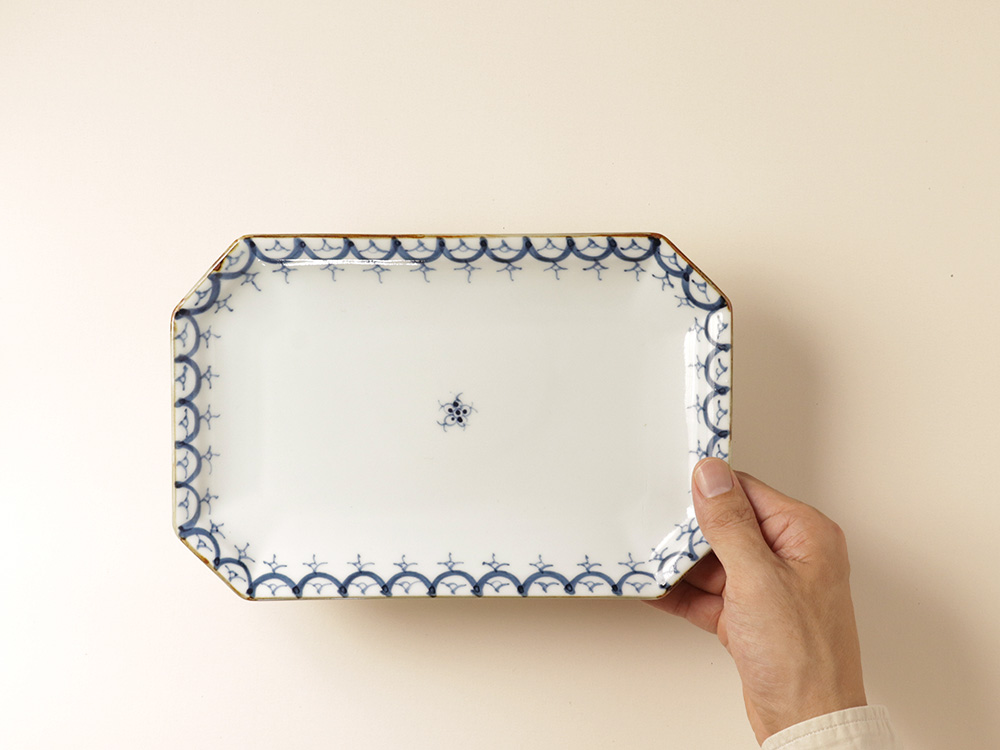 染付 瓔珞紋 焼皿 伊万里焼