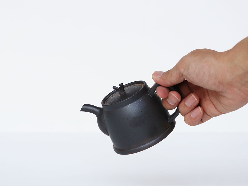 黒焼き締め ミニポット 波佐見焼