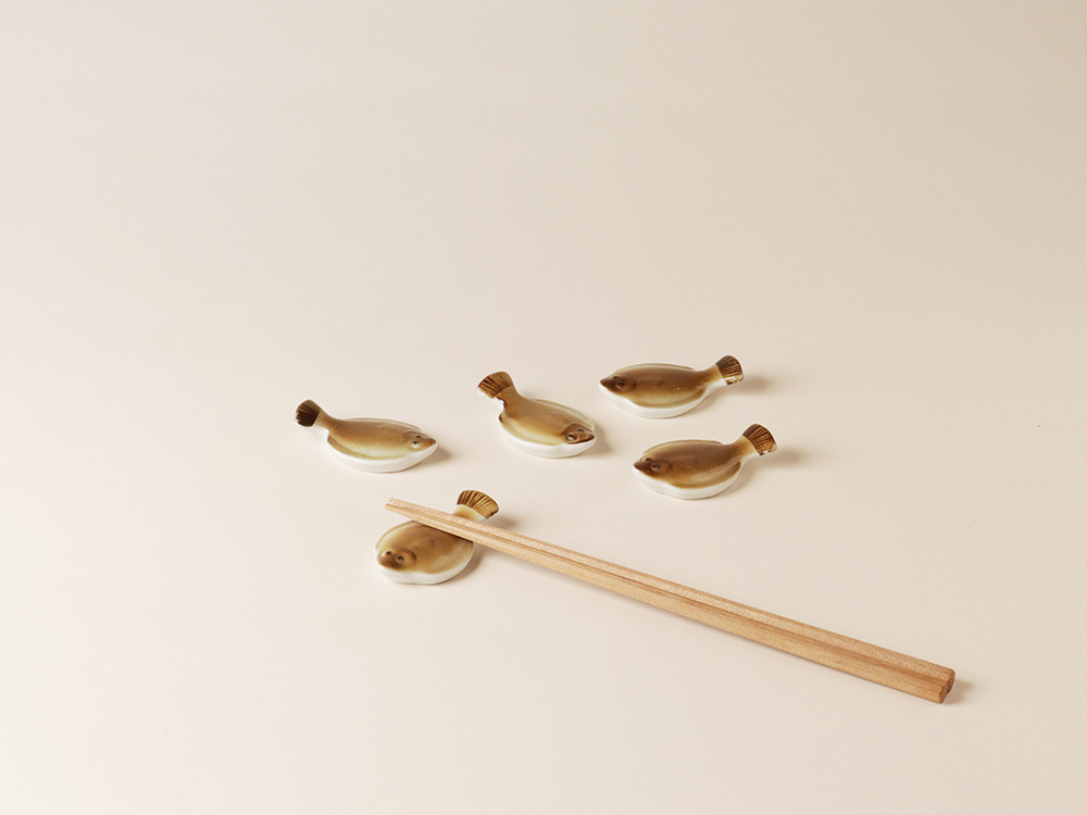 デッドストック 茶色いヒラメ 箸置き 