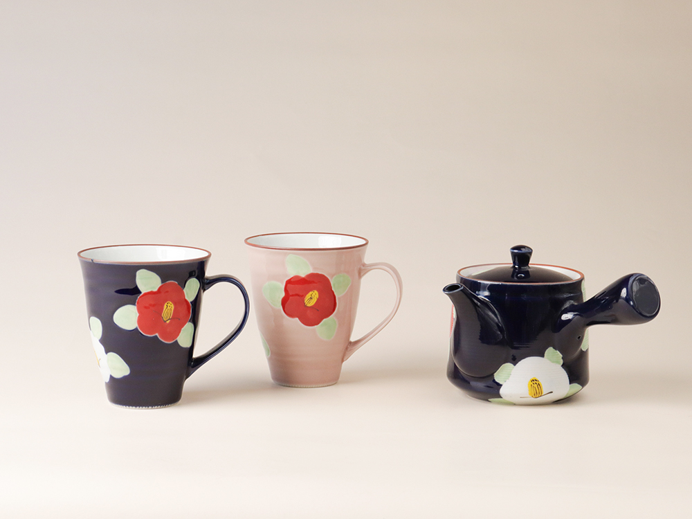 釉彩 椿 マグカップ 波佐見焼
