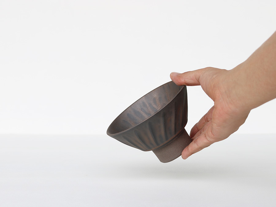 ねじり縞 金彩釉 茶碗(殿椀 / 姫椀) 波佐見焼