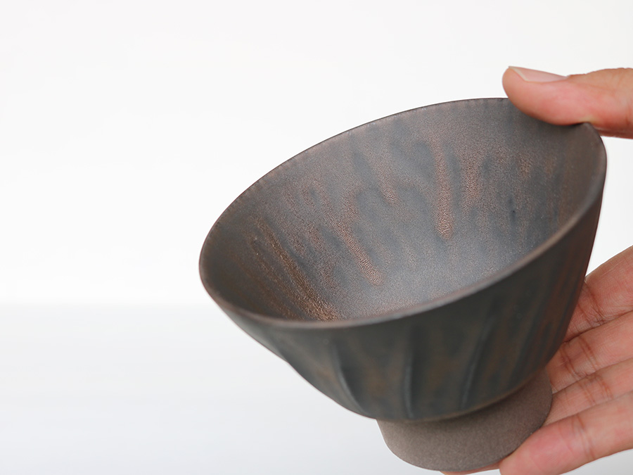ねじり縞 金彩釉 茶碗(殿椀 / 姫椀) 波佐見焼