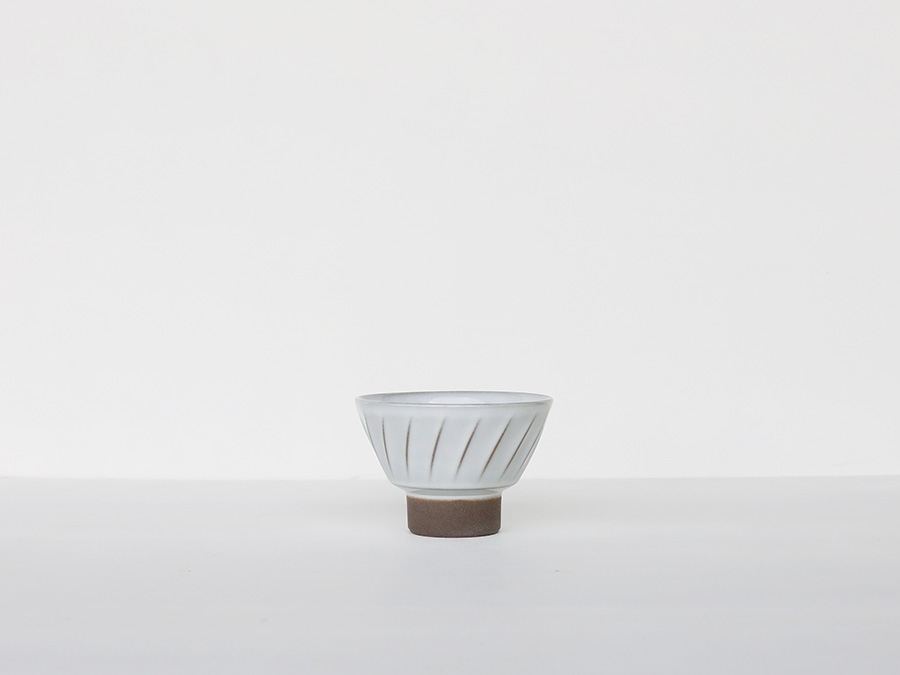 ねじり縞 白 茶碗(殿椀 / 姫椀) 波佐見焼